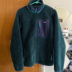 Patagonia Women’s Classic Retro Fleece, size Medium
